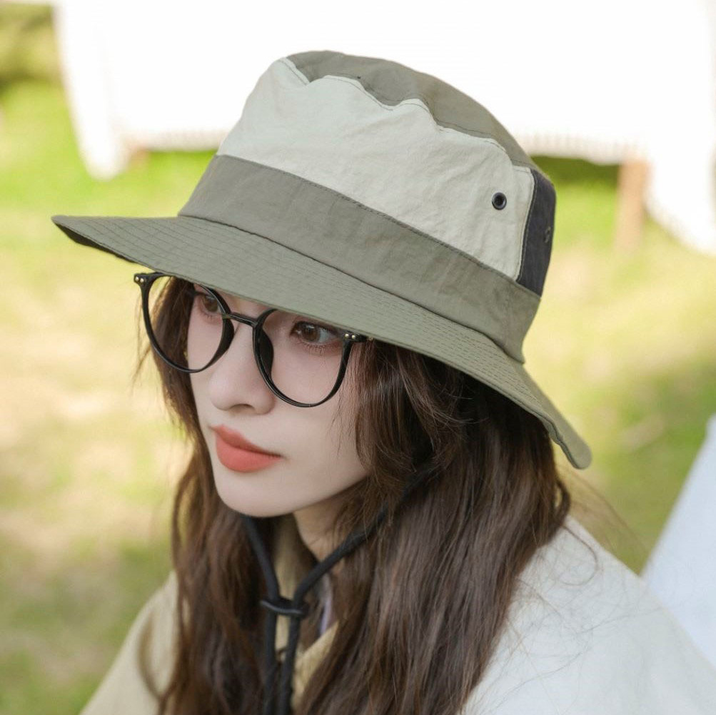 アウトドア　帽子 配色つば広帽子 紫外線対策 あご紐付き 四季対応