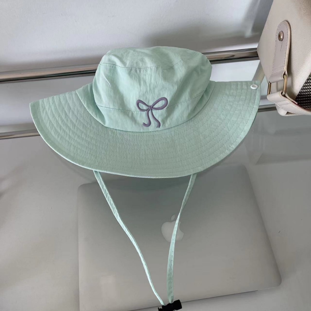 アウトドア　帽子 リボン刺繍 サファリハット