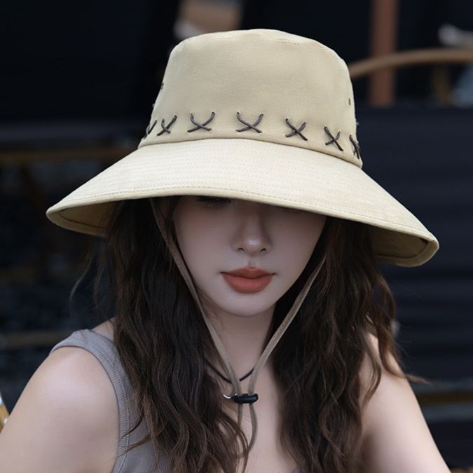 アウトドア　帽子 つば広登山帽子 あご紐付き日除けハット
