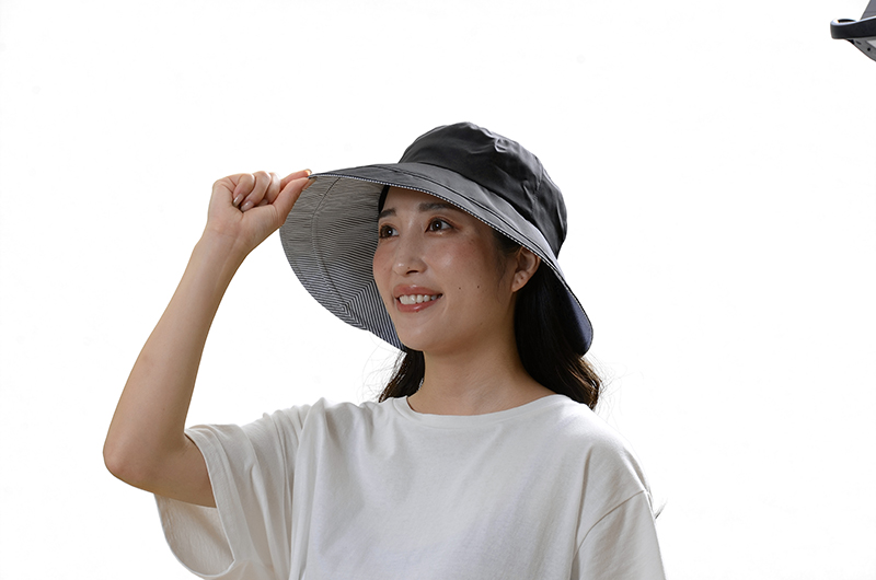 アウトドア　帽子 小顔効果抜群　撥水機能付きつば広帽子