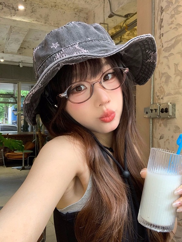 アウトドア　帽子 水洗い加工デニム帽子 女性用 幅広つば 紫外線対策 登山用