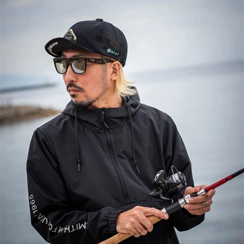 アウトドア　帽子 山岳風景メッシュキャップ