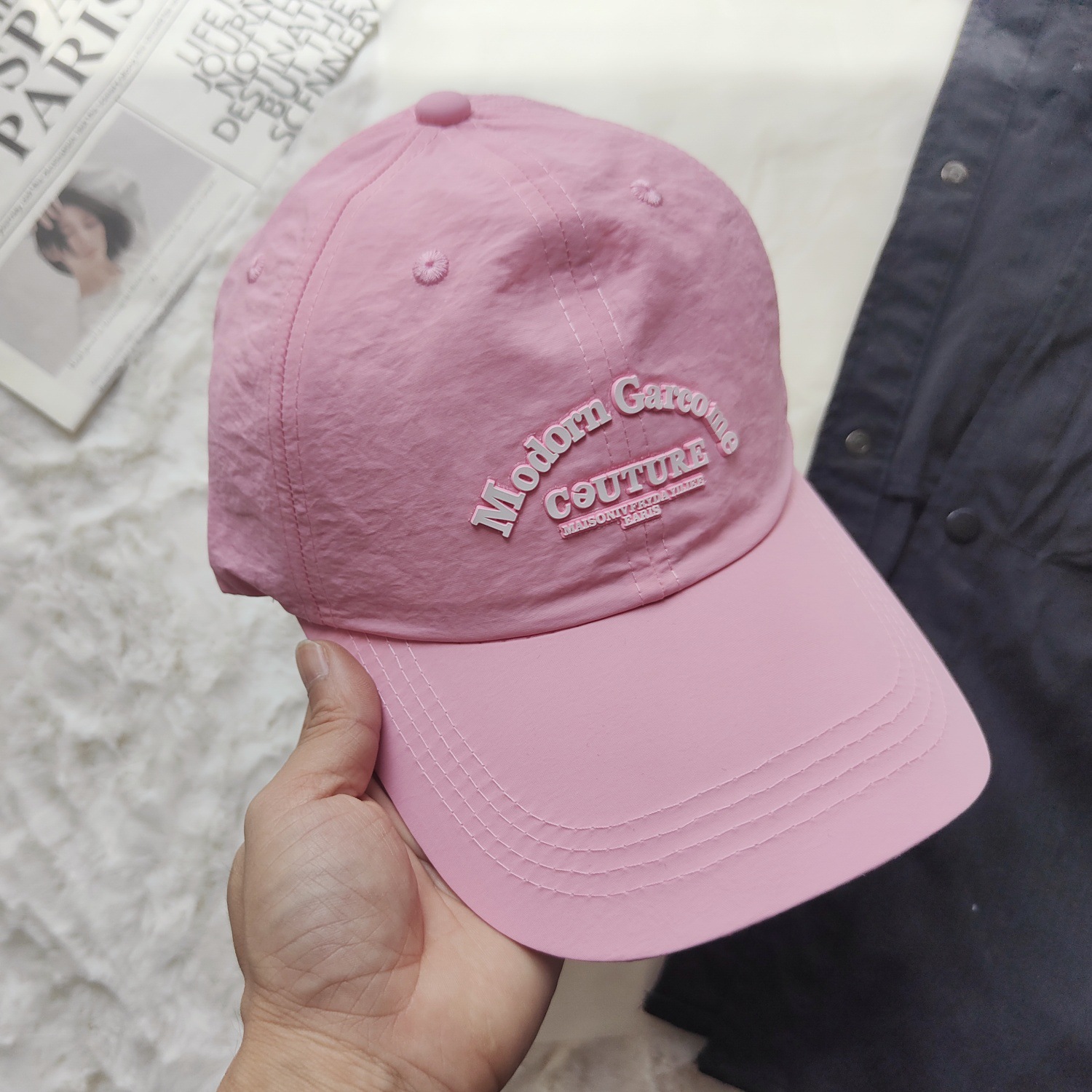 アウトドア　帽子　刺繍入り日常使いキャップ