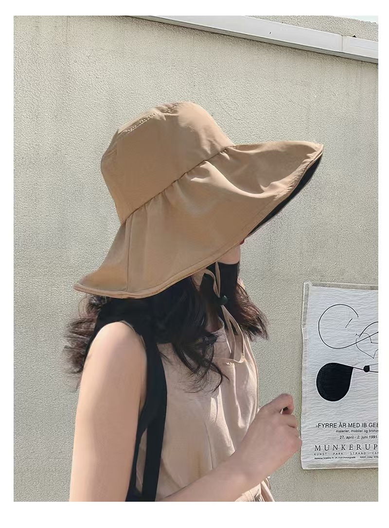 アウトドア　帽子 両面使い日よけつば広ハット