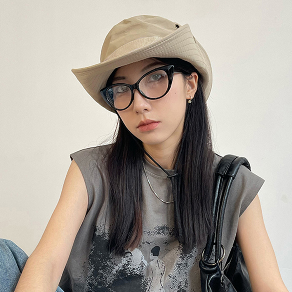 アウトドア　帽子 つば広サファリハット レディース あご紐付き 日よけ帽子