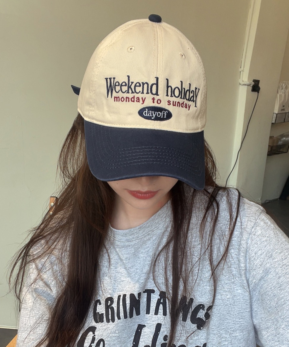 アウトドア　帽子 刺繍入り文字ロゴキャップ レディース 日焼け対策