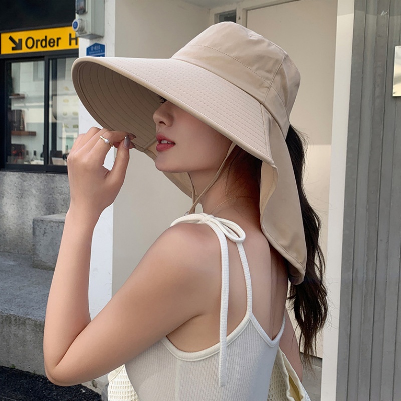 アウトドア　帽子 日よけ首元ガード つば広ハット