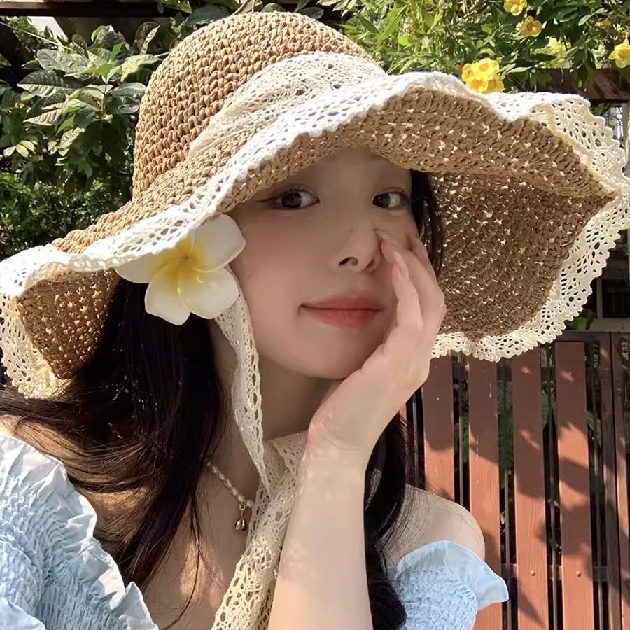 アウトドア　帽子 花飾りレース編みつば広ハット