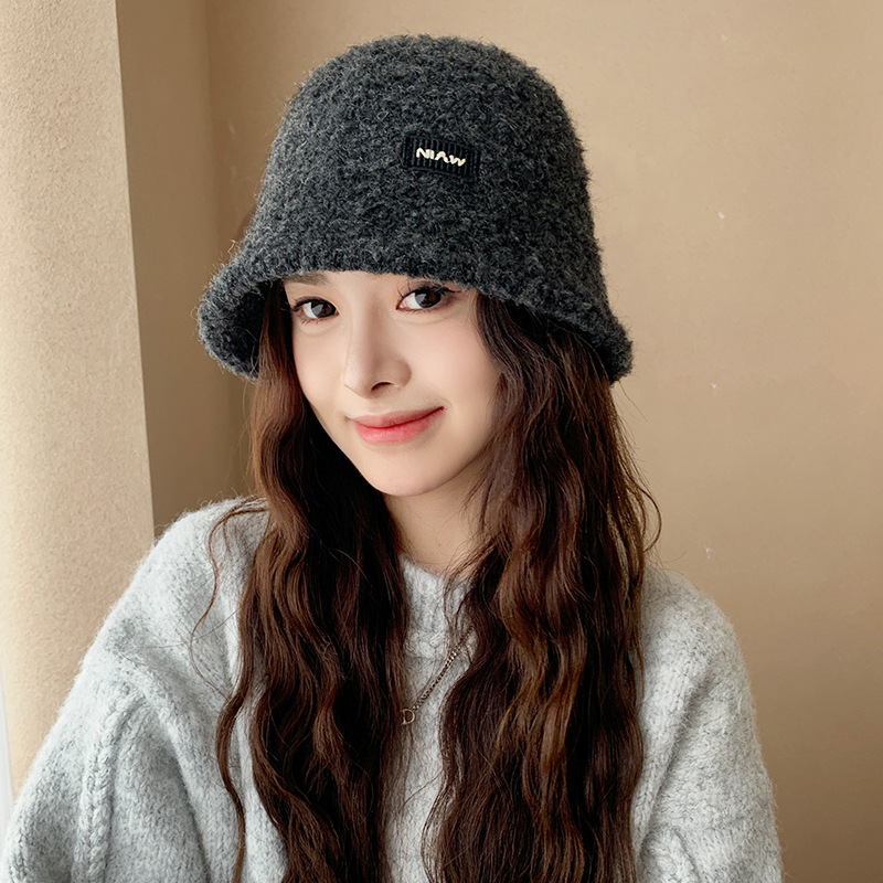 https://fulmo-img-server.com/haty-haty/d8c9d610-7597-4e49-b0b0-b2ae704fe375.jpg
