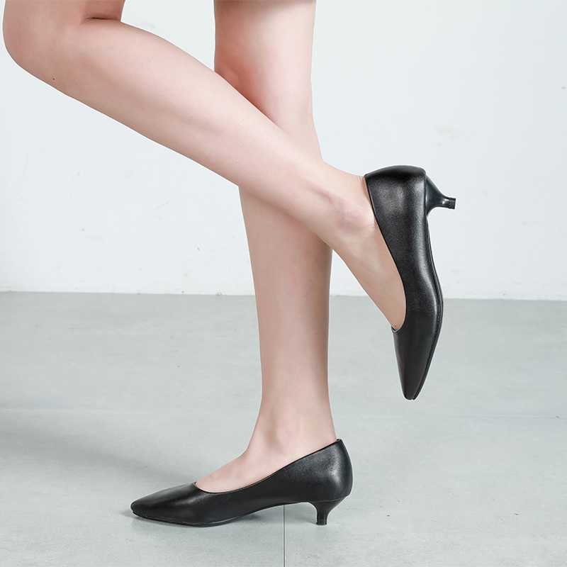 一日中快適に過ごせる！オフィス向きのヒールおすすめ5選