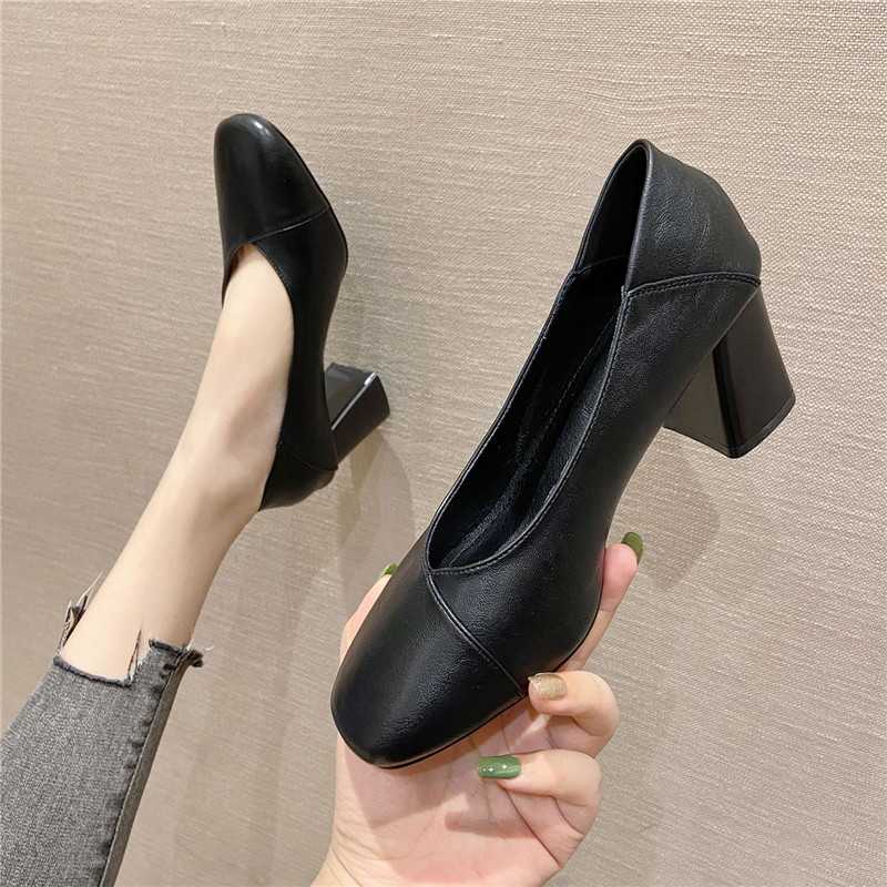 レザー素材のヒールおすすめ10選