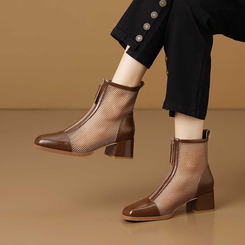 歩きやすさと可愛さを両立！ヒール低めのショートブーツおすすめ5選