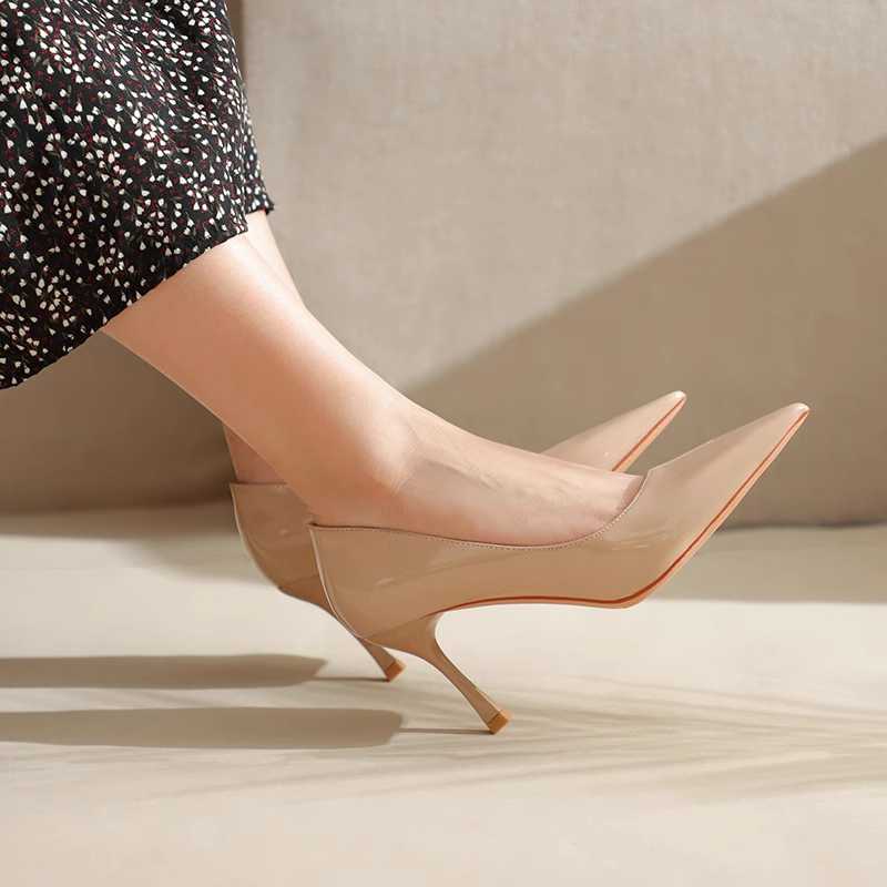 七センチヒールで叶える最高の美脚スタイル！自信が生まれる人気アイテム5選