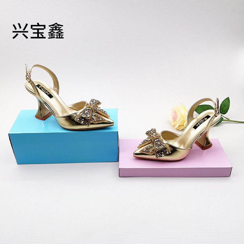 ヒール 輝きリボンバックストラップパンプス