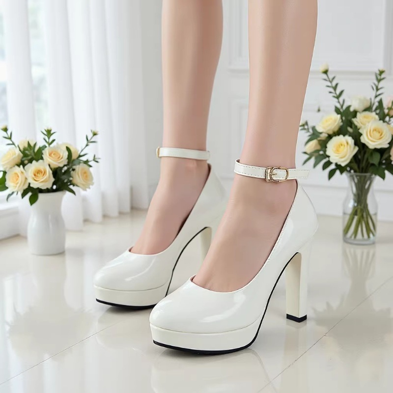 https://fulmo-img-server.com/heelme/605d2c4f-e038-47e2-b39b-23c8b1417bf7.jpg