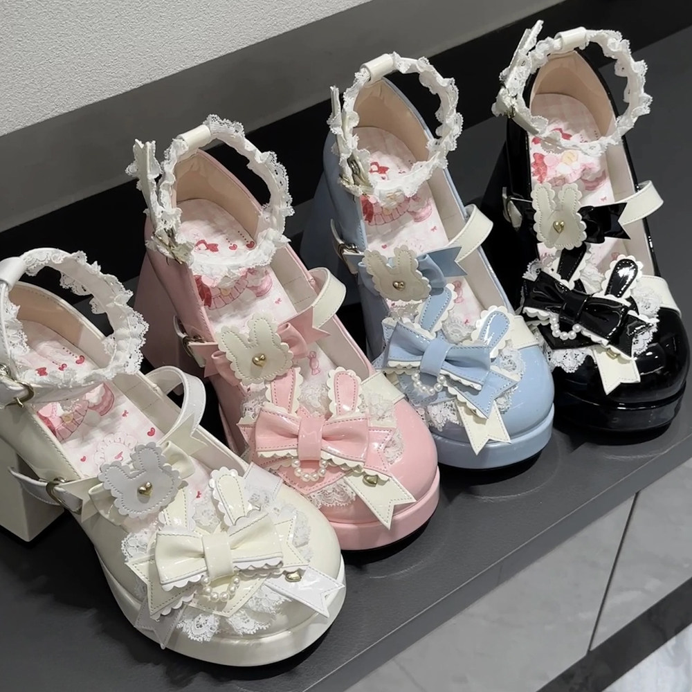 ヒール うさぎリボンレース装飾ストラップヒールパンプス