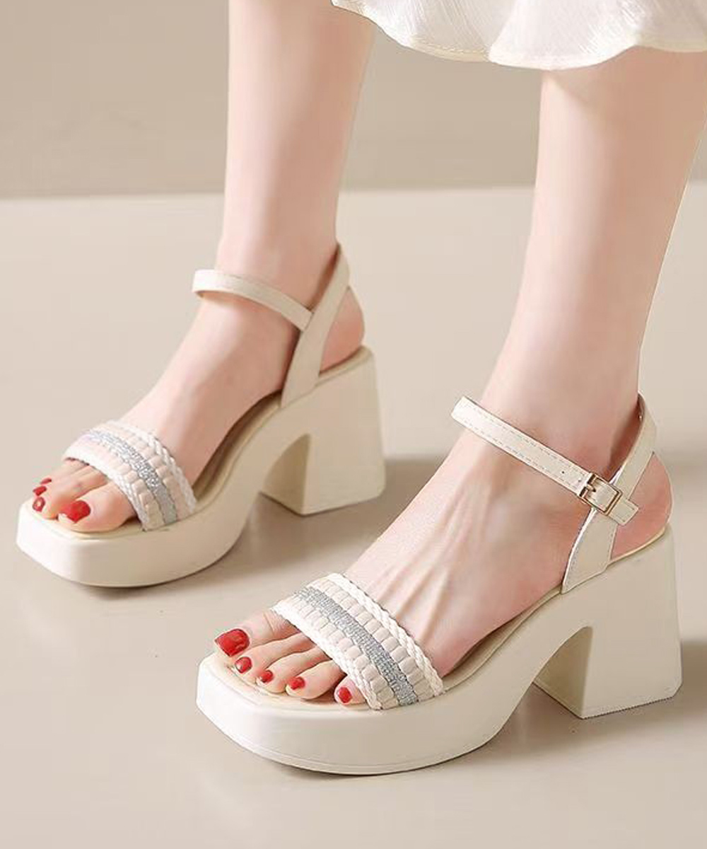 https://fulmo-img-server.com/heelme/a8f2886d-87b2-4ff7-88b7-c47aaa0e608b.jpg