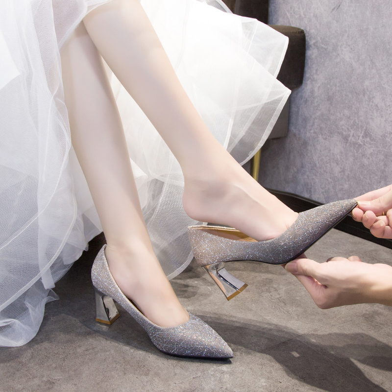 フランス風キラキラパンプス 結婚式用尖ったつま先ヒール