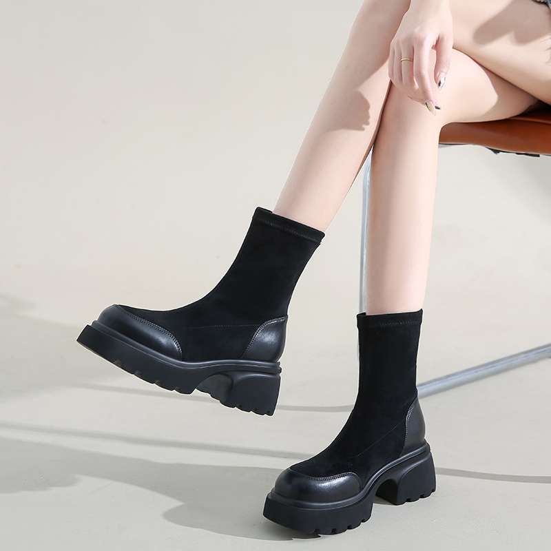 https://fulmo-img-server.com/heels/06754412ac044e058fa9d749cc902b51.jepg
