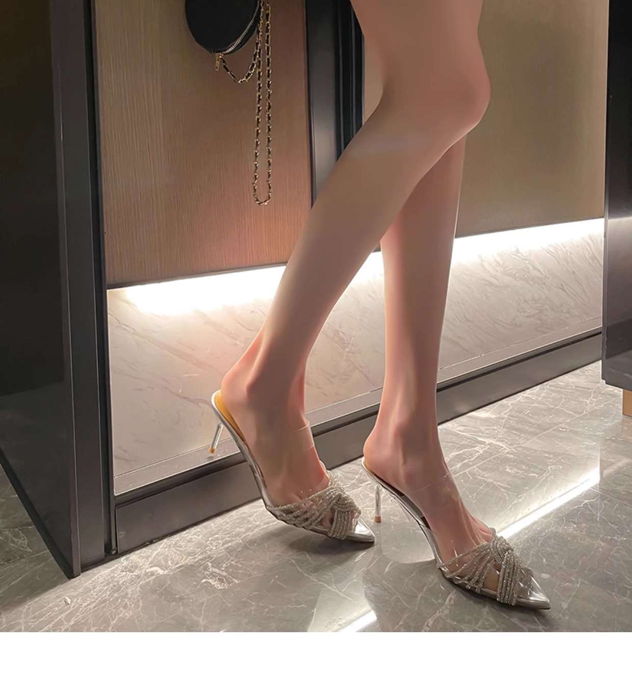 https://fulmo-img-server.com/heels/10768cc7c78a4281ba241387ccf50152.jepg