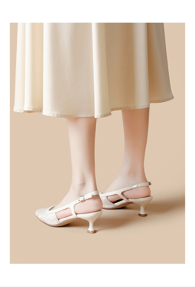 ハイヒール 優美なバックストラップ細ヒール