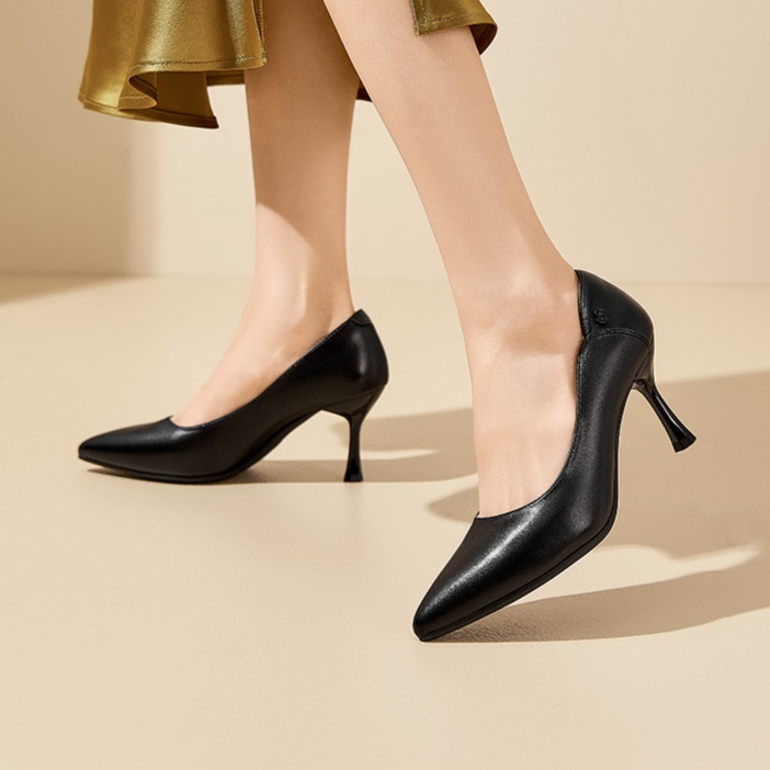 https://fulmo-img-server.com/heels/1742022199305_1gqytqky_1r0f7rbr.jpeg