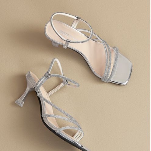 https://fulmo-img-server.com/heels/1745462285995_06371kxc_f8jvt1bh.jpeg
