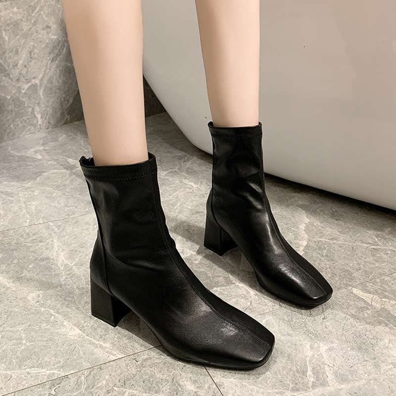 https://fulmo-img-server.com/heels/3d35c26044ac4cd1b8910b12f6600aff.jepg
