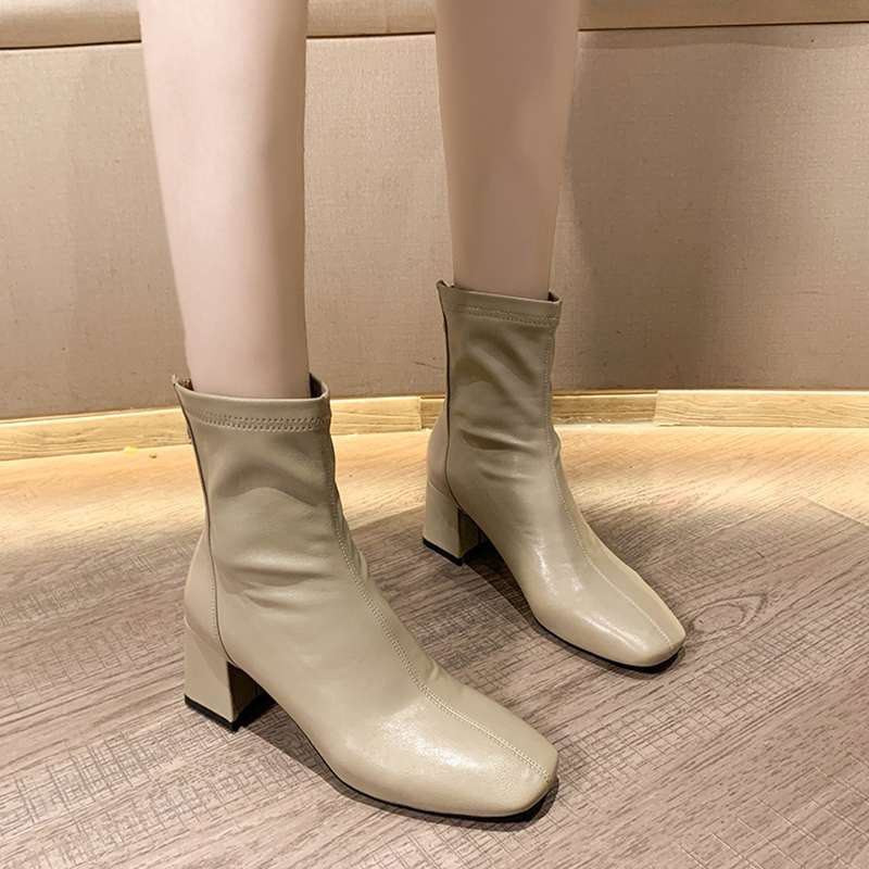 https://fulmo-img-server.com/heels/3e7454fc5eb0486888e0feb0be4c818b.jepg