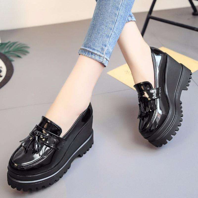 https://fulmo-img-server.com/heels/c3e0389f6e4f4bab83ed781a849ccdc6.jepg