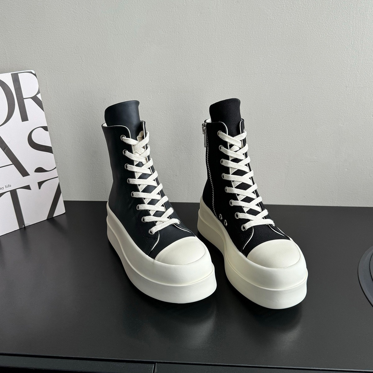 ハイカットスニーカー 厚底サイドジップハイカット