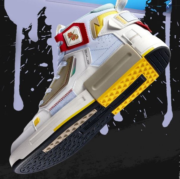 ハイカットスニーカー 未来派デザイン ハイカットスニーカー
