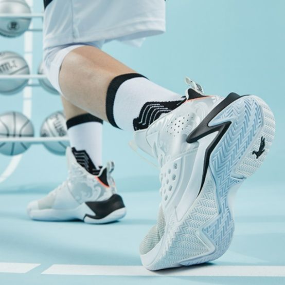 ハイカットスニーカー 人気 軽量 バスケットシューズ 衝撃吸収性 部活 スポーツ 学校 グリップ力 すべりにくい クッション 安定感