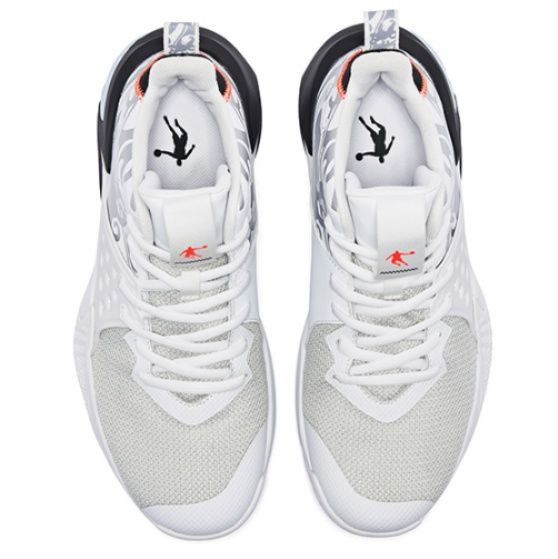 ハイカットスニーカー 人気 軽量 バスケットシューズ 衝撃吸収性 部活 スポーツ 学校 グリップ力 すべりにくい クッション 安定感