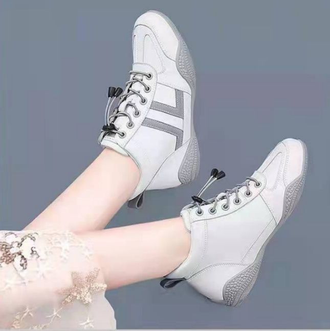 ハイカットスニーカー 定番 疲れにくい 履きやすい 歩きやすい カジュアル シンプル 痛くならない クッション性 安定感 日常使い