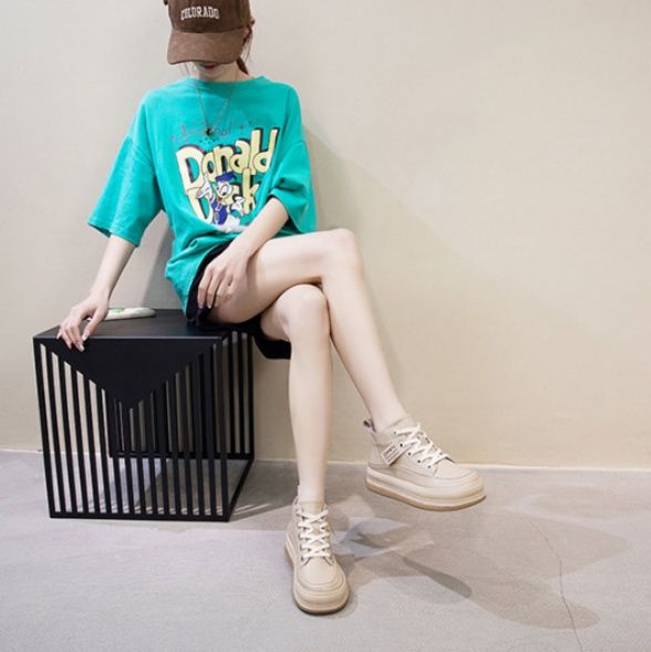 ハイカットスニーカー 本革 伸長効果 厚底 身長アップ効果 履きやすい キレイめ 疲れにくい 快適歩行 スタイリッシュ デイリーコーデ