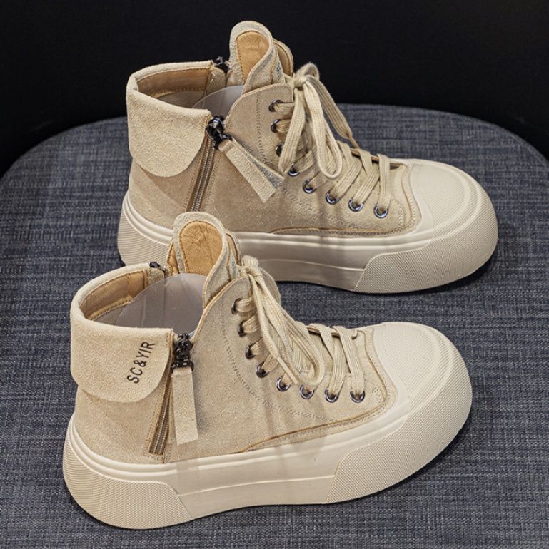 ハイカットスニーカー サイドジップ付き厚底 デイリーコーデ カジュアル きれいめコーデ スエード素材 
