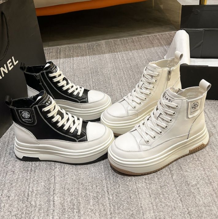 ハイカットスニーカー 定番 シンプル 厚底 おしゃれ スタイリッシュ きれいめ サイドジッパー 美脚効果 歩きやすい クッション 安定感