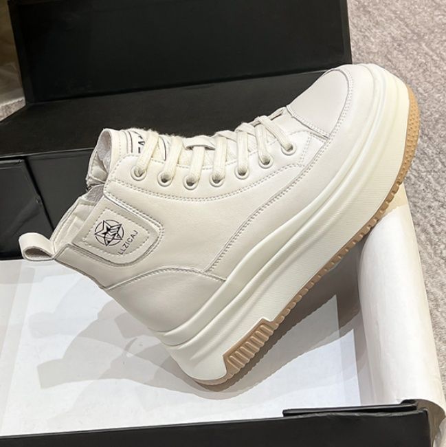 ハイカットスニーカー 定番 シンプル 厚底 おしゃれ スタイリッシュ きれいめ サイドジッパー 美脚効果 歩きやすい クッション 安定感