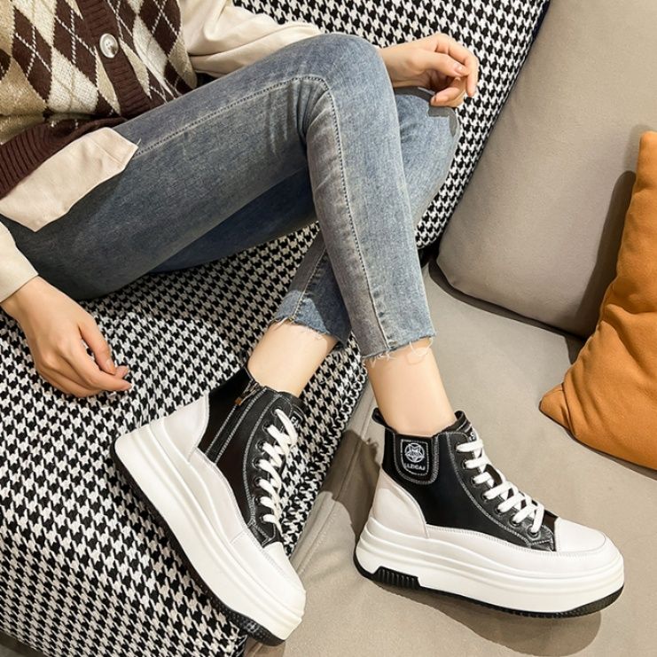 ハイカットスニーカー 定番 シンプル 厚底 おしゃれ スタイリッシュ きれいめ サイドジッパー 美脚効果 歩きやすい クッション 安定感