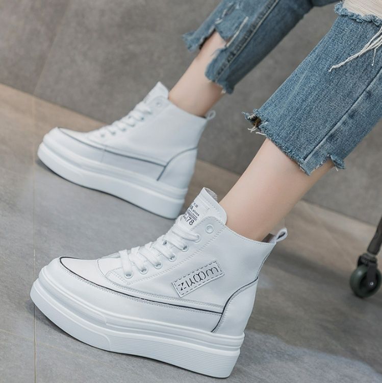 ハイカットスニーカー 厚底 身長アップ効果 カジュアル きれいめ シンプル かわいい 歩きやすい クッション 安定感 オールシーズン