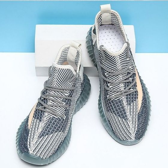 ハイカットスニーカー 通気性 弾力性 厚底ソール 軽量設計 安定感 疲れにくい 痛くならない デイリーユース メッシュ素材 目立つ