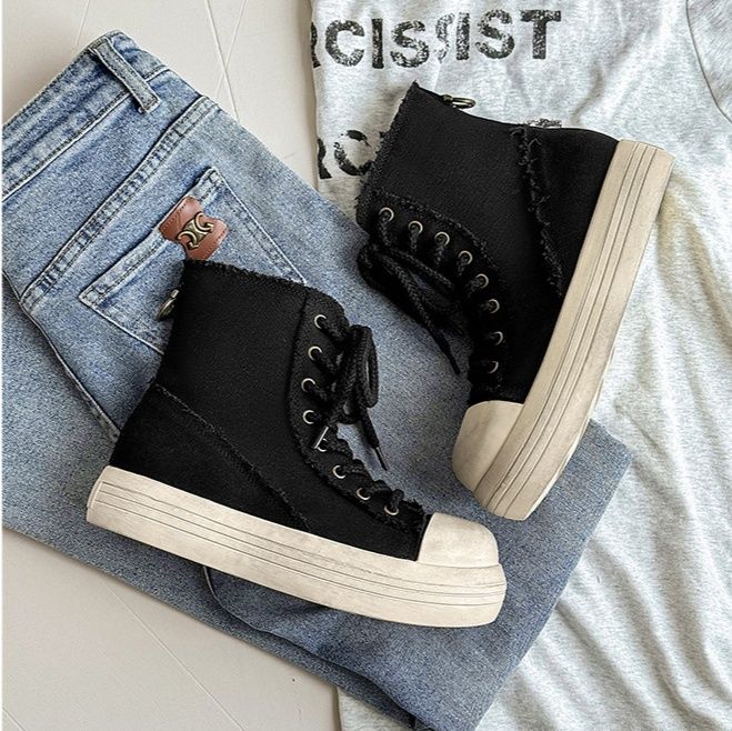 ハイカットスニーカー 伸長効果 カジュアル シンプル スタイリッシュ きれいめ オールシーズン デイリーユース スエード素材 軽快