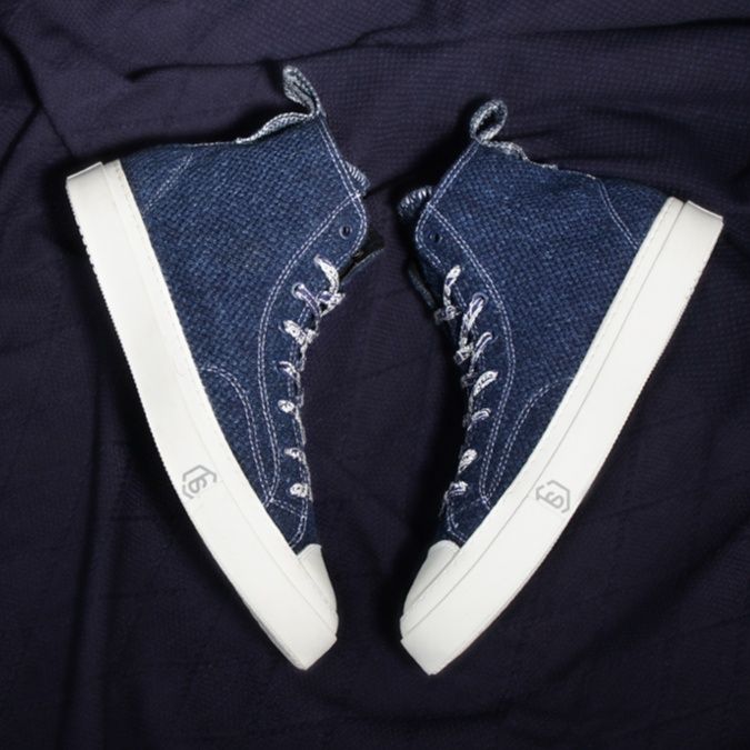 ハイカットスニーカー ワンランクアップ  スタイリッシュ きれいめ クール カジュアル シンプル 履きやすい 歩きやすい 快適歩行