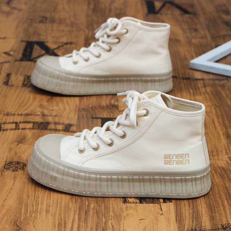 成長期の足をしっかり支える！ジュニアハイカットスニーカー15選