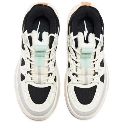 ハイカットスニーカー カジュアル シンプル かわいい 日常使い デイリーユース クッション性 メッシュ素材 通気性 軽量感