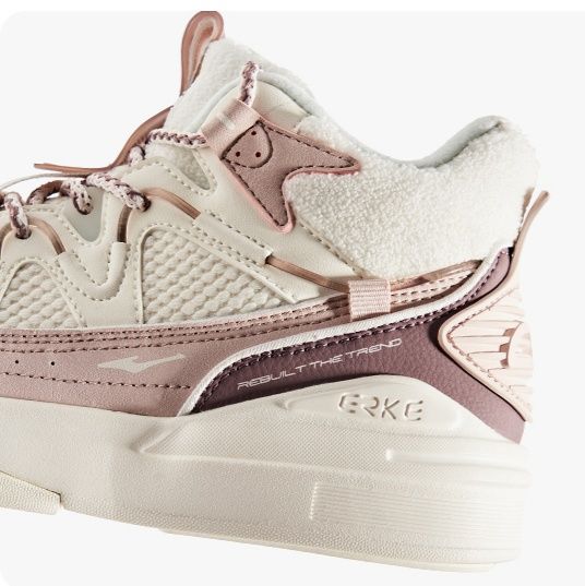 ハイカットスニーカー カジュアル シンプル かわいい 日常使い デイリーユース クッション性 メッシュ素材 通気性 軽量感