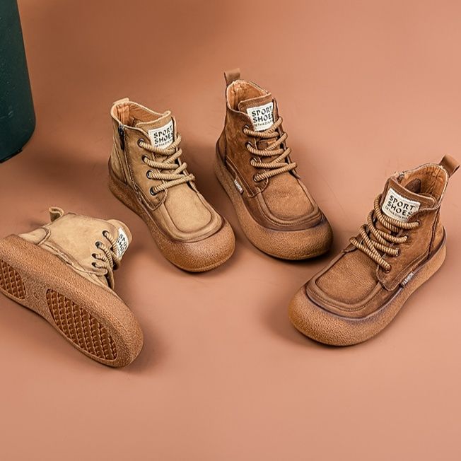 ハイカットスニーカー 伸長効果 おしゃれ サイドジッパー 厚底ソール カジュアルコーデ  脚長効果 履きやすい おしゃれ 秋 冬