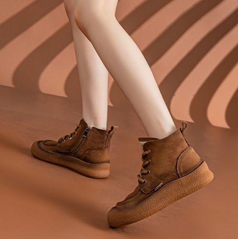 ハイカットスニーカー 伸長効果 おしゃれ サイドジッパー 厚底ソール カジュアルコーデ  脚長効果 履きやすい おしゃれ 秋 冬