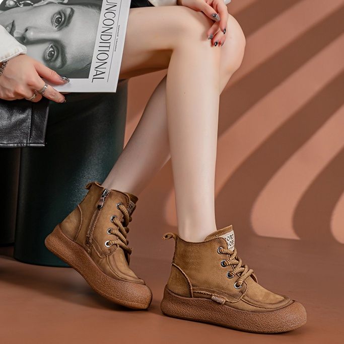 ハイカットスニーカー 伸長効果 おしゃれ サイドジッパー 厚底ソール カジュアルコーデ  脚長効果 履きやすい おしゃれ 秋 冬